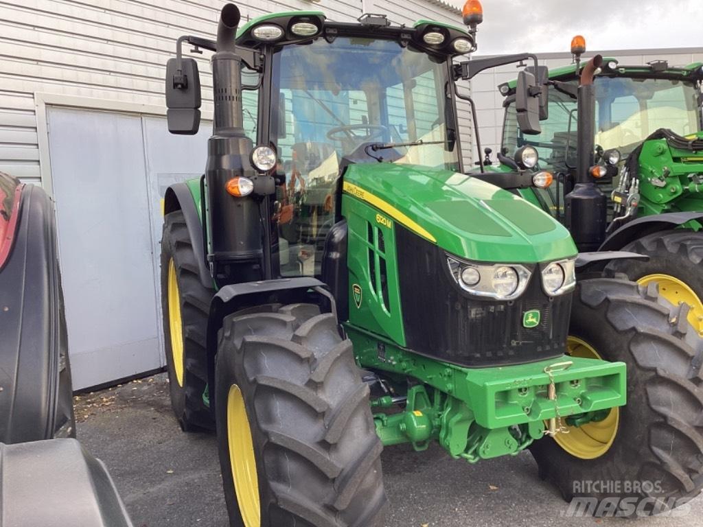 John Deere 6120M Traktoren