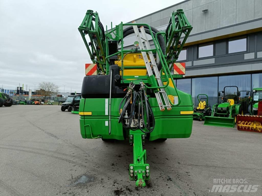John Deere R 962 i Anhängespritzen