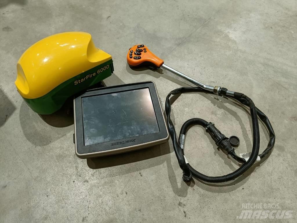 John Deere R 962 i Anhängespritzen