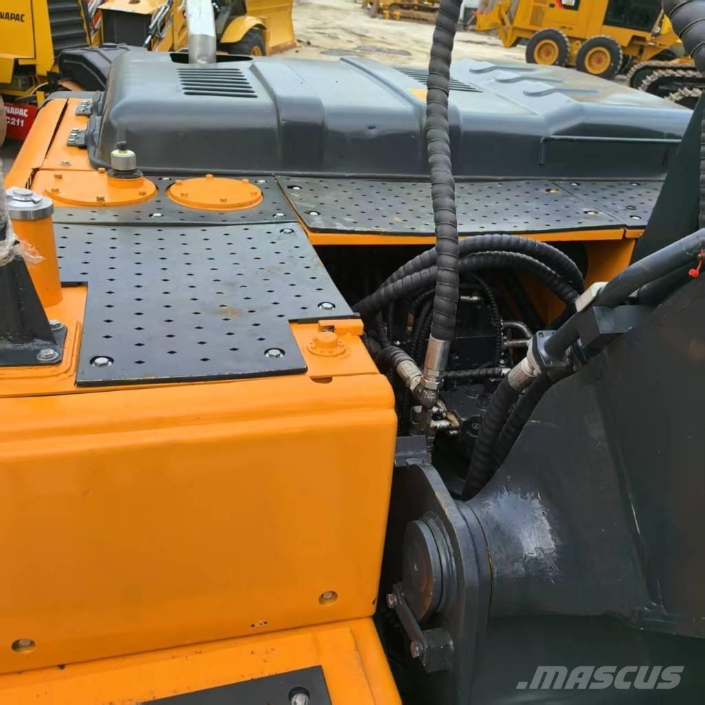 Hyundai r220lc-9s Midibagger  7t - 12t