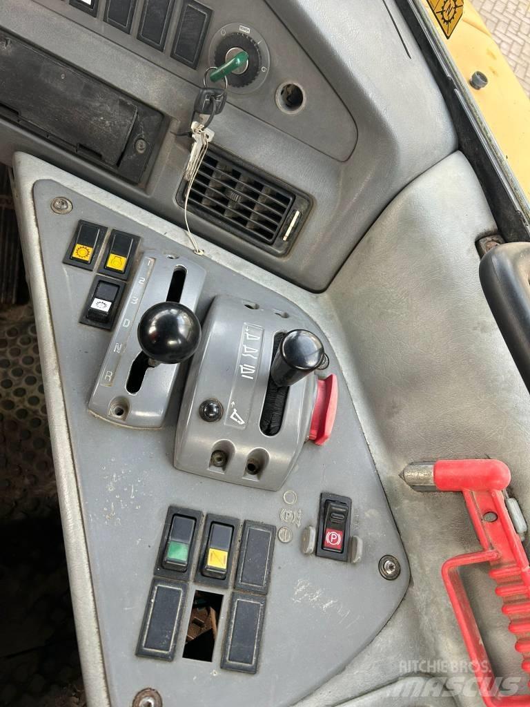 Volvo A 25 D Dumper - Knickgelenk
