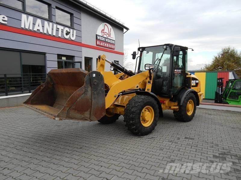CAT 906M Radlader
