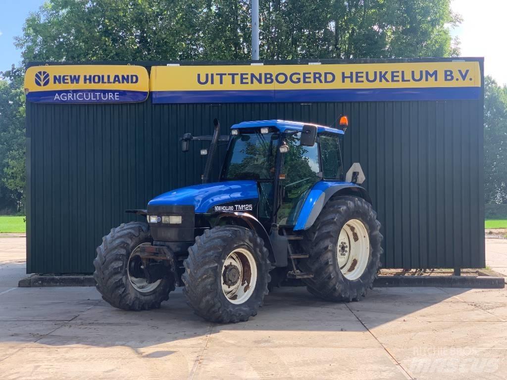 New Holland TM 125 Traktoren