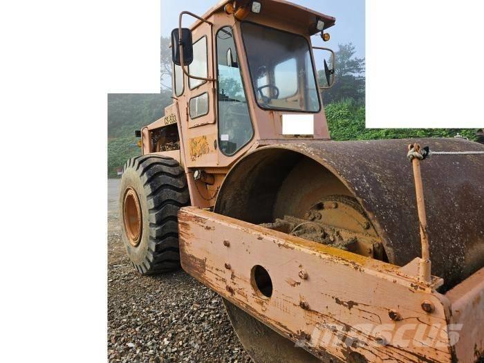 CAT CS 533 C Tandemwalzen