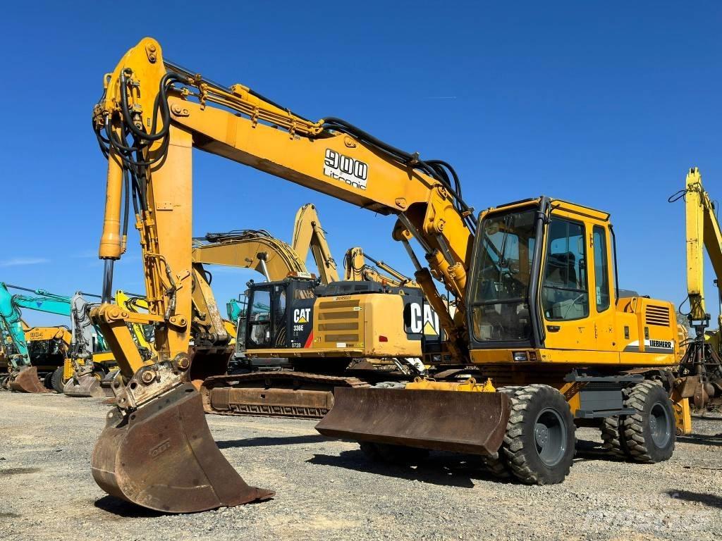 Liebherr A 900 B Mobilbagger