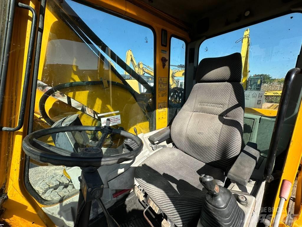Liebherr A 900 B Mobilbagger
