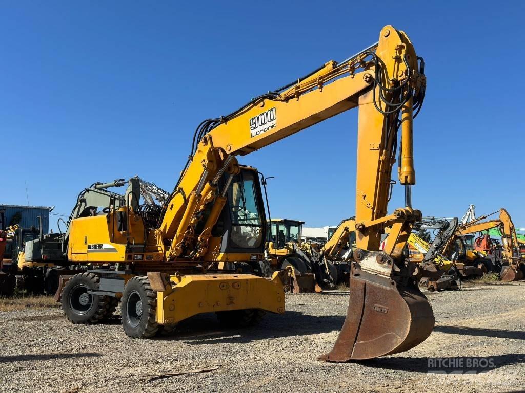 Liebherr A 900 B Mobilbagger
