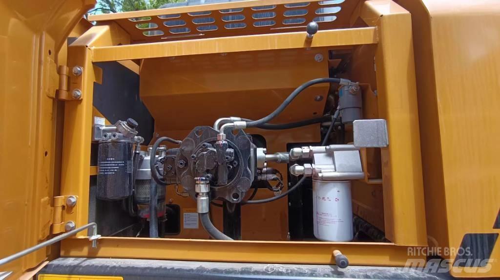 Sany SY 215 C Raupenbagger