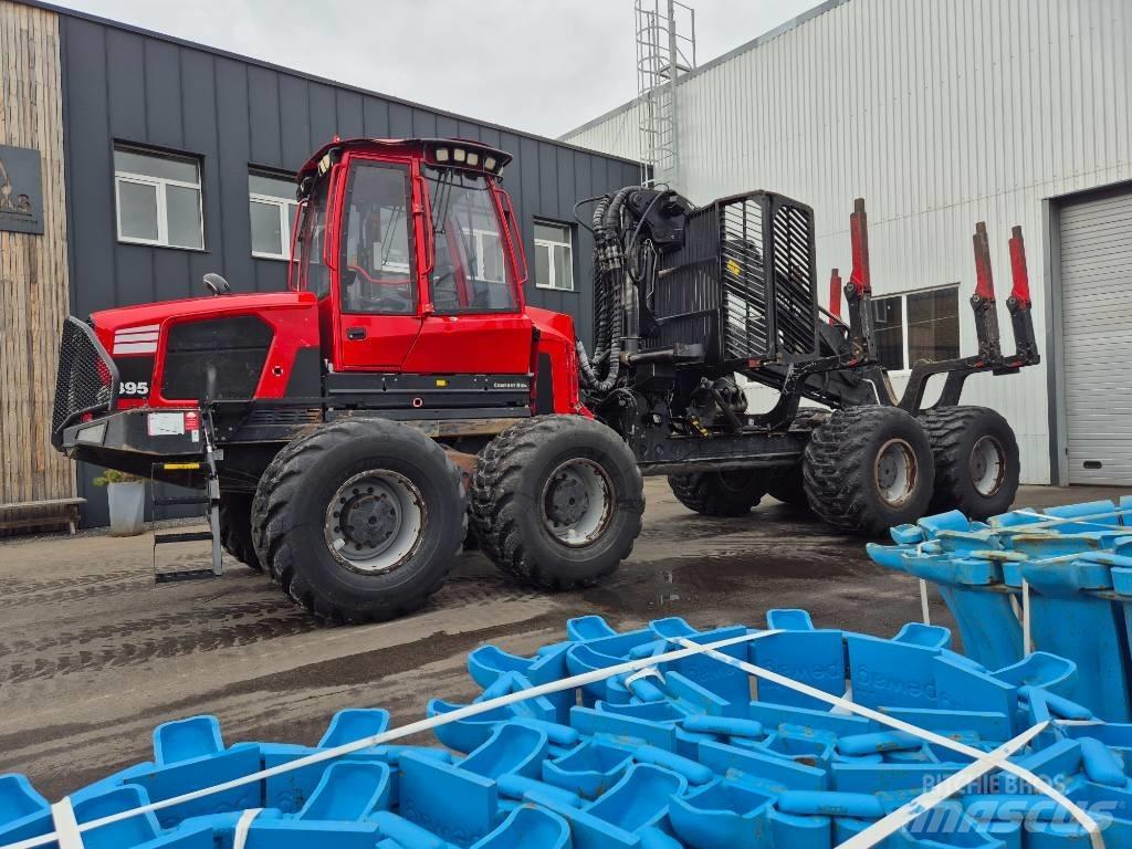 Komatsu 895 Forwarder