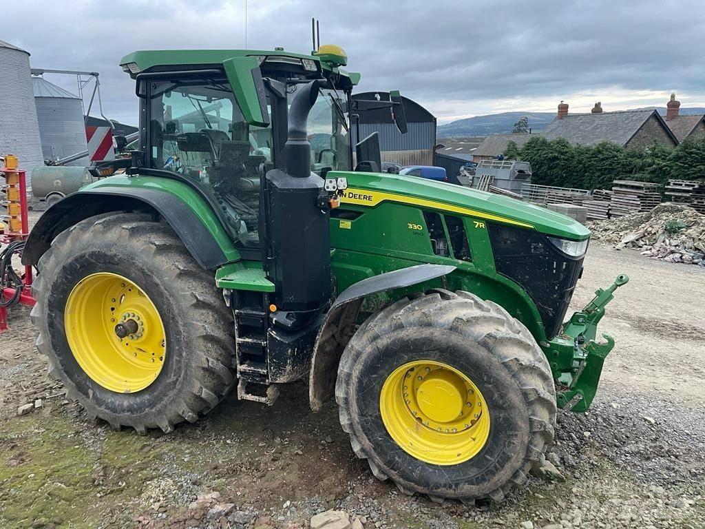 John Deere 7R 330 Traktoren