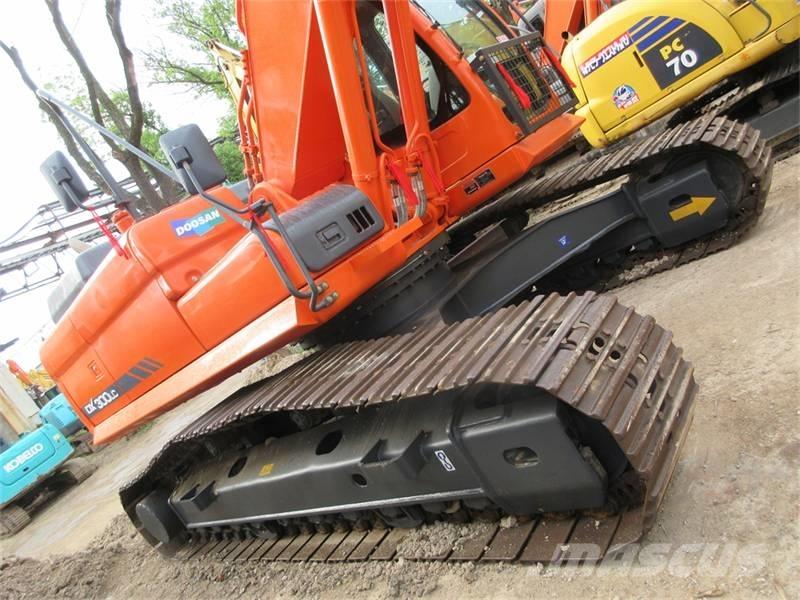 Doosan DX 340 Raupenbagger