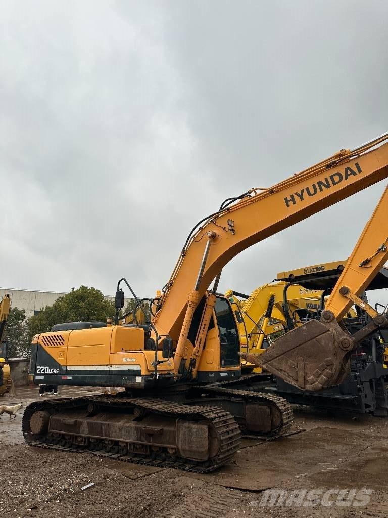 Hyundai 220LC-9S Raupenbagger