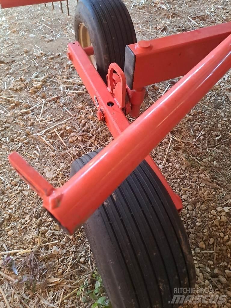 Kuhn GA4321 Schwader