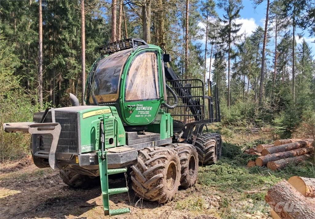 John Deere 810 E Forwarder