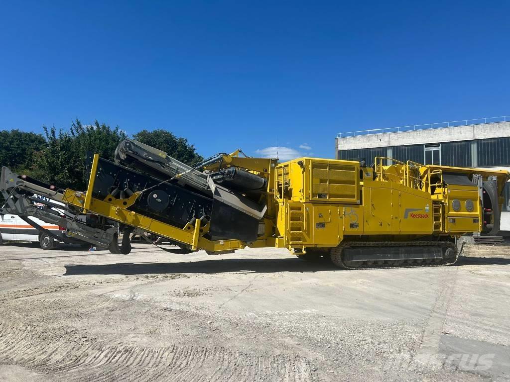 Keestrack R5h Sieb- und Brechanlagen
