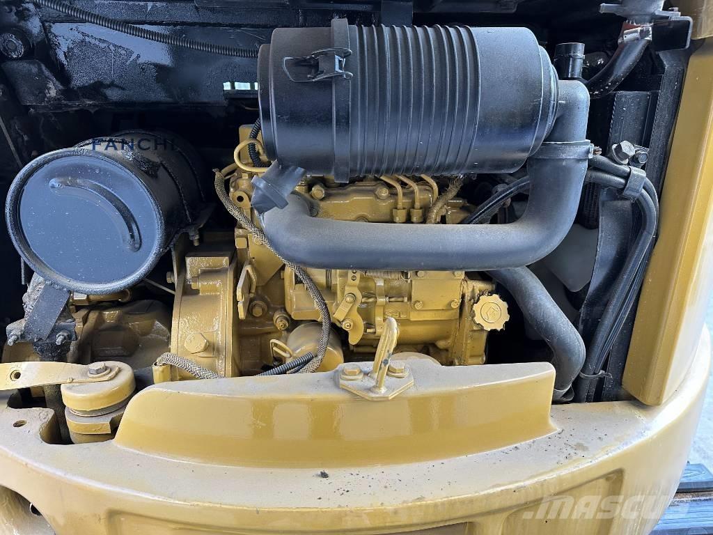 CAT 303 CR Minibagger < 7t