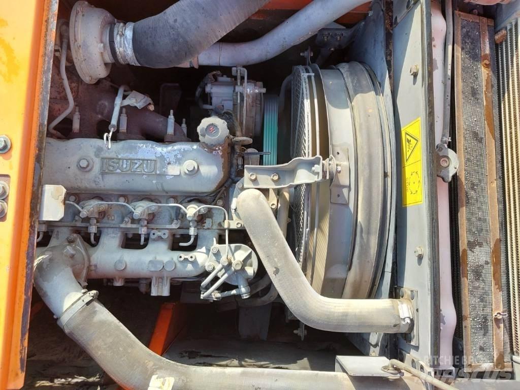 Hitachi ZX225USRLC Raupenbagger