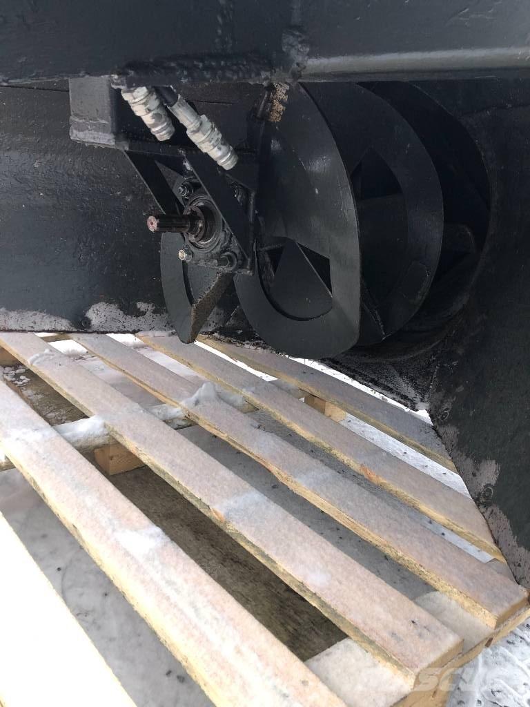 Alatalkkari AT 260 Schneefräse