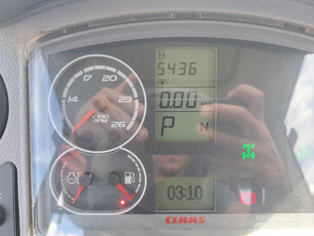 CLAAS Axion 850 Traktoren