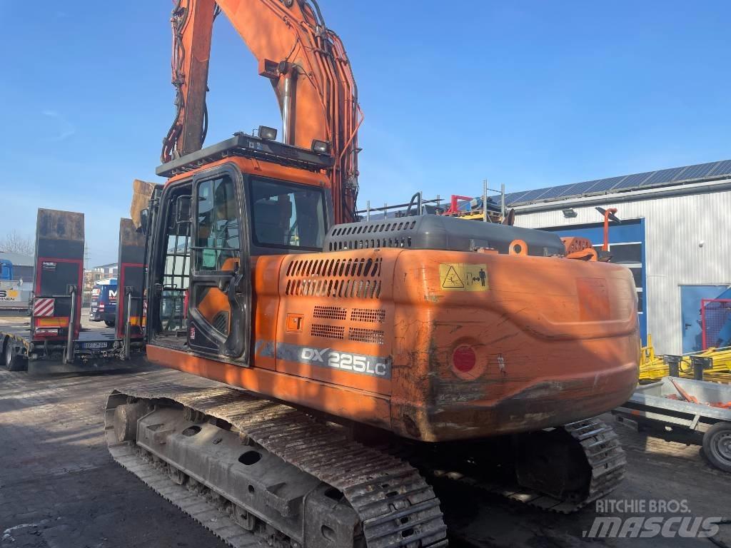 Doosan EXCA Raupenbagger