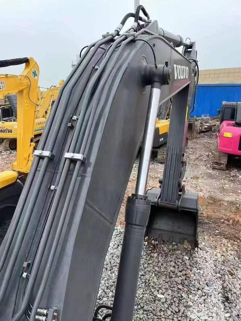 Volvo ec240D Raupenbagger