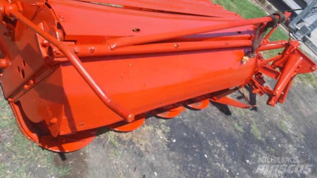 Kuhns Mfg 200 Mäher