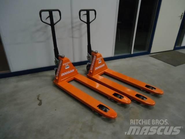 Doosan Pallettruck Handhubwagen