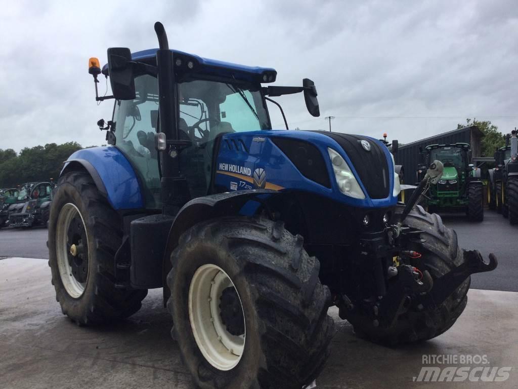 New Holland T7 270 Traktoren
