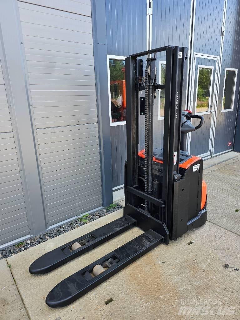 BT SWE 120 L Deichselstapler