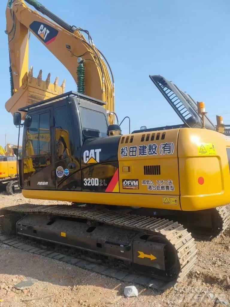 CAT 320D2L Raupenbagger