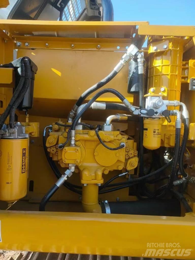 CAT 320D2L Raupenbagger