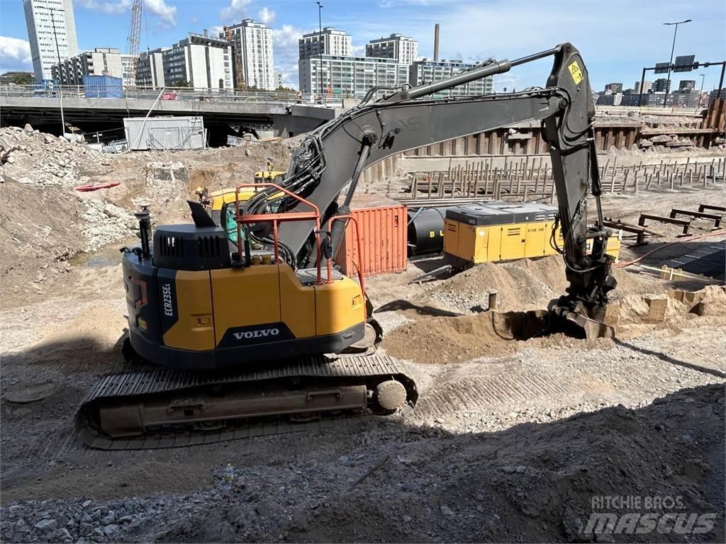 Volvo ECR235EL Raupenbagger