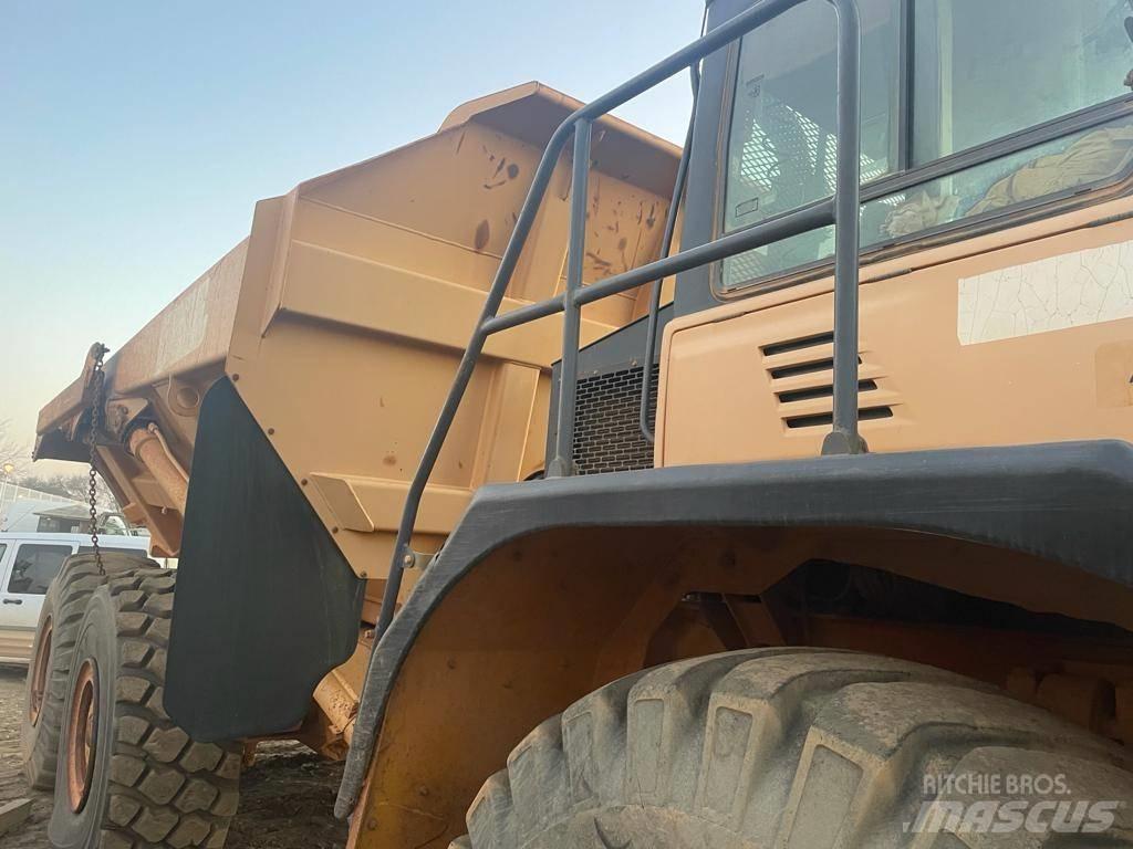 Bell D35D Dumper - Knickgelenk
