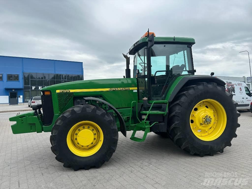 John Deere 8100 Traktoren