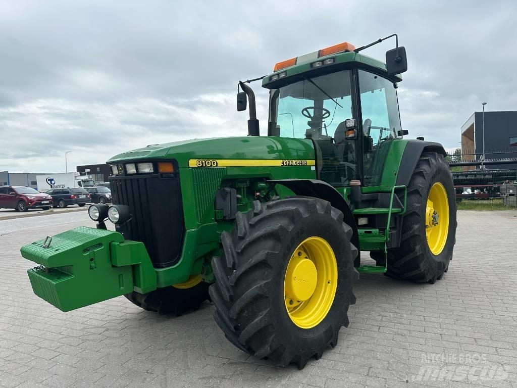 John Deere 8100 Traktoren
