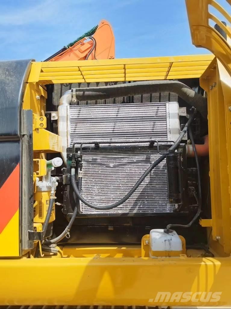 CAT 320 D 2 Midibagger  7t - 12t