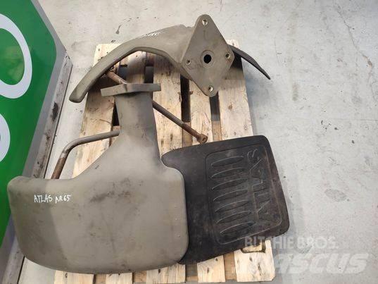 Atlas AR 65 fender Kabinen