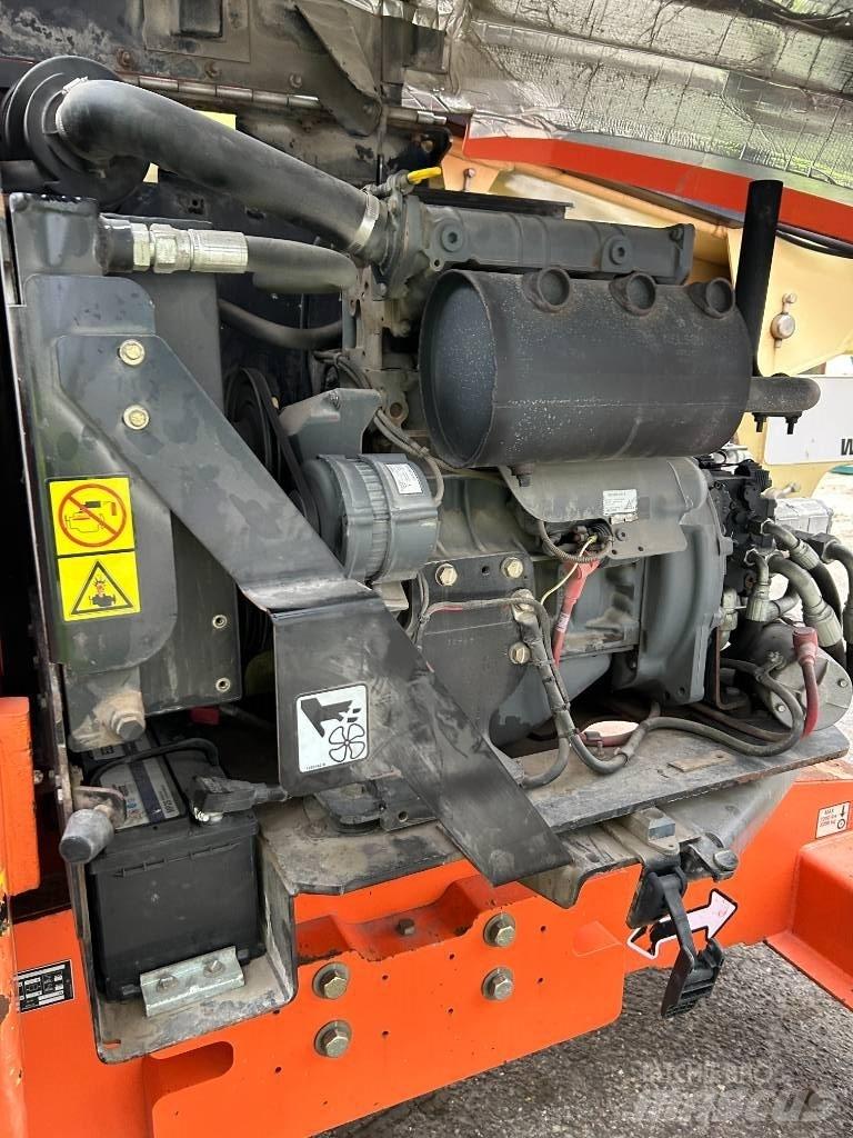 JLG 450 AJ Gelenkteleskoparbeitsbühnen