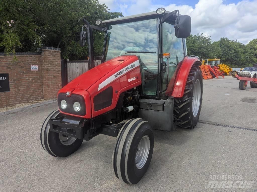 Massey Ferguson 5445 Traktoren