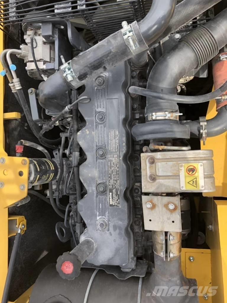 Komatsu 210LC-8 Raupenbagger