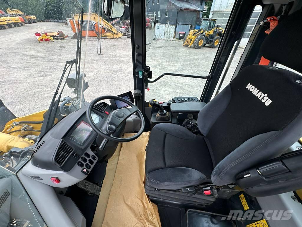 Komatsu WA 270-8 Radlader