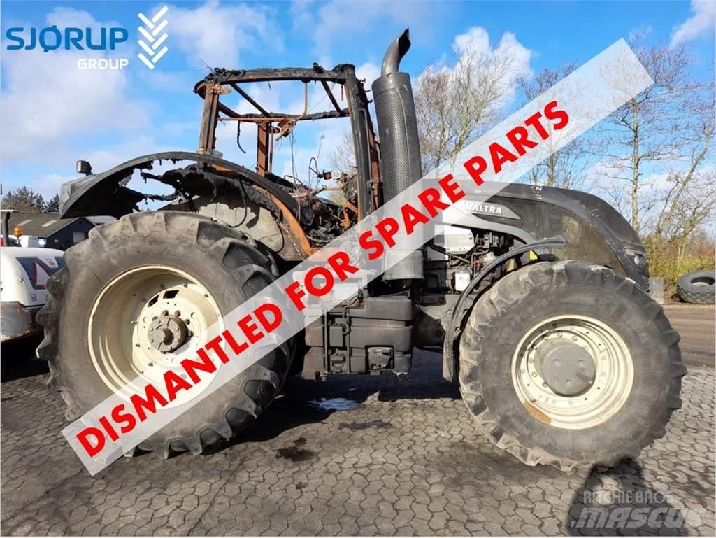 Valtra S374 Traktoren