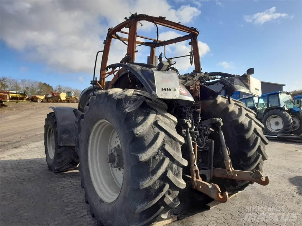 Valtra S374 Traktoren