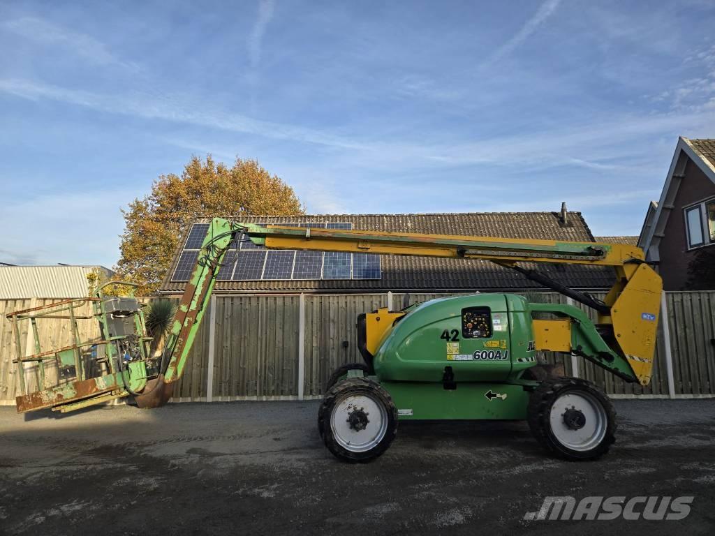 JLG 600 AJ Gelenkteleskoparbeitsbühnen