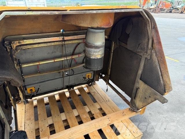 Liebherr L 556 BODY Chassis