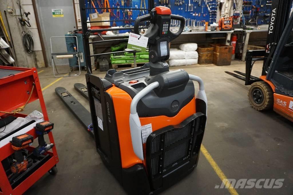 Toyota LPE250 Gabelstapler mit Fahrerstand