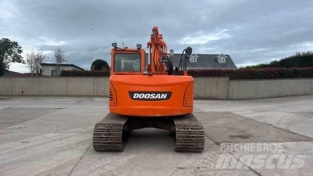 Doosan DX 140 Raupenbagger