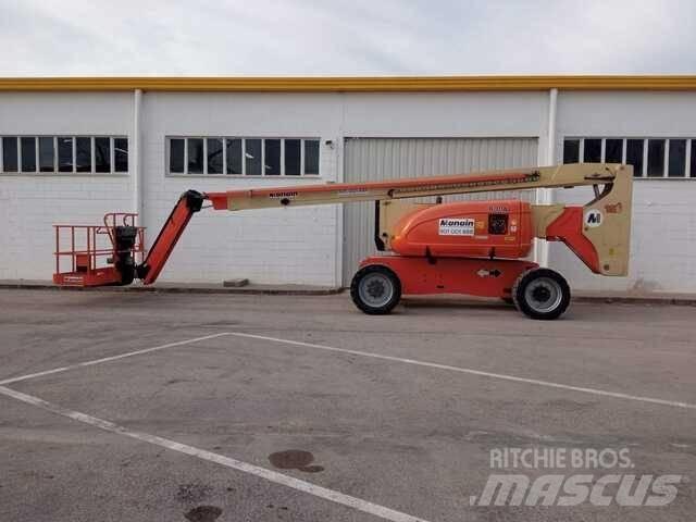 JLG 800 AJ Gelenkteleskoparbeitsbühnen