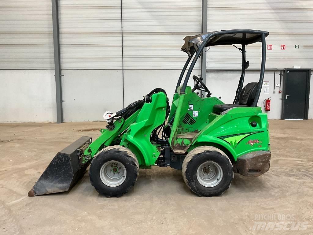 Avant R 28 T S Minilader