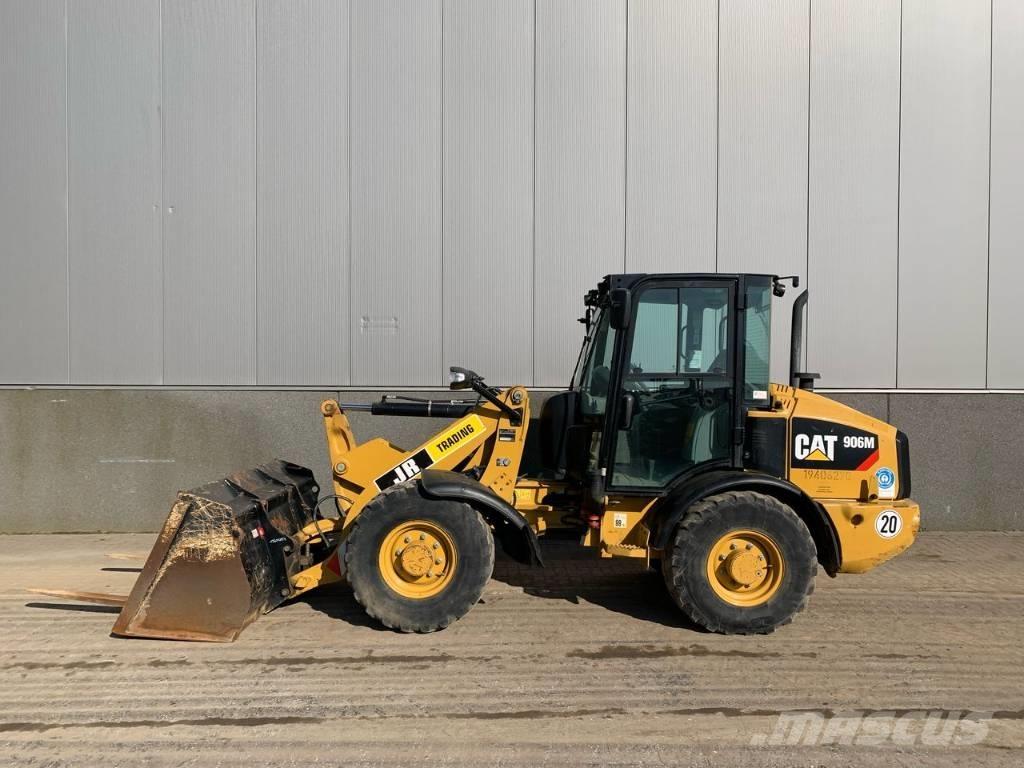 CAT 906 Radlader